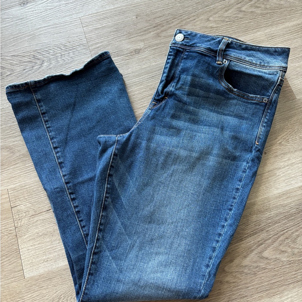 American Eagle - Super Stretch Kick Boot
Women's Size 20.  Inseam 31